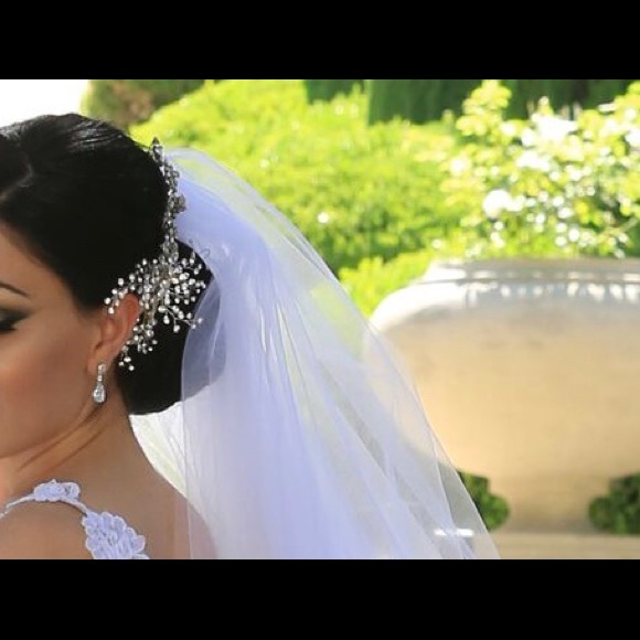 Beautiful headpiece - Picture 7 of 7